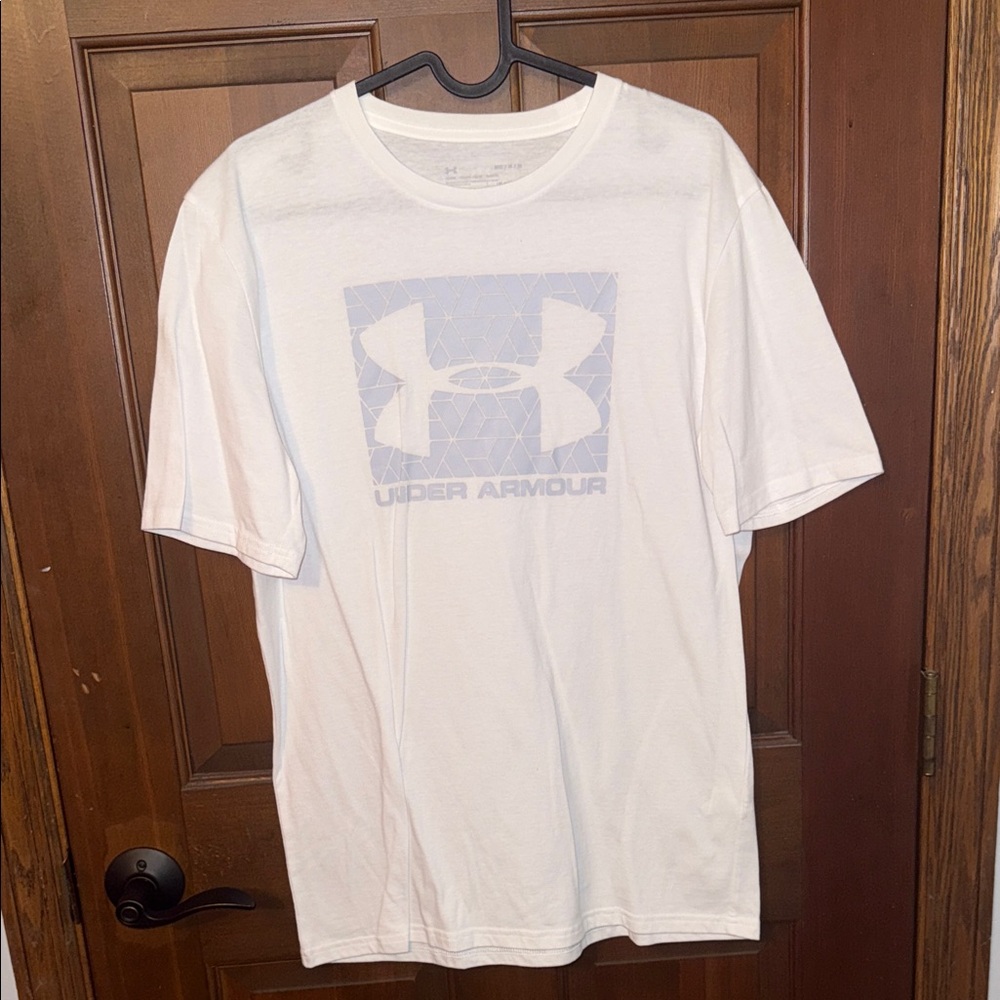 Under Armour Men's White Graphic Tee